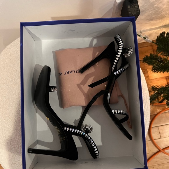 Stuart Weitzman - Picture 6 of 9